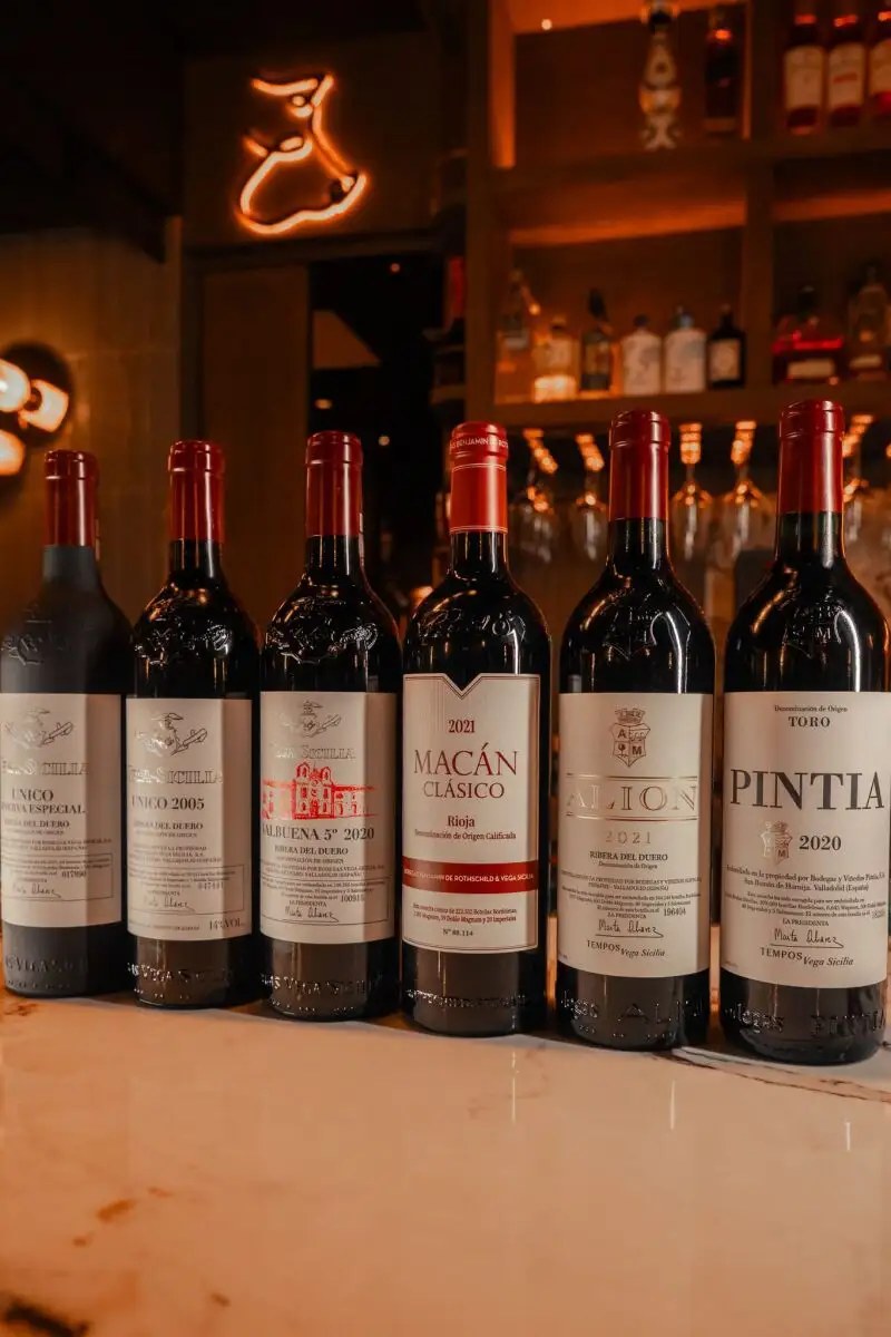Vino y coctelería en Don Bernardo Madrid